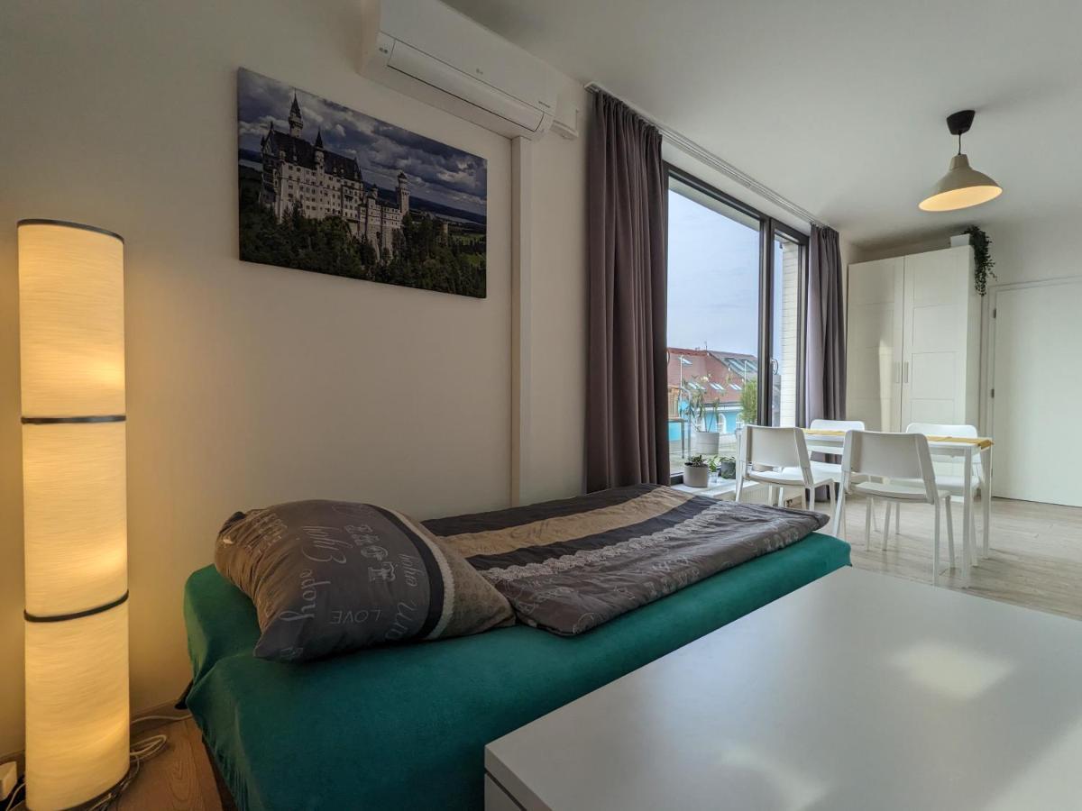 Cozy With Big Terrace In - Karlin Apartamento Praga
